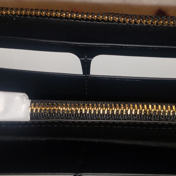 Ralph Lauren Wallet - Picture 7 of 8